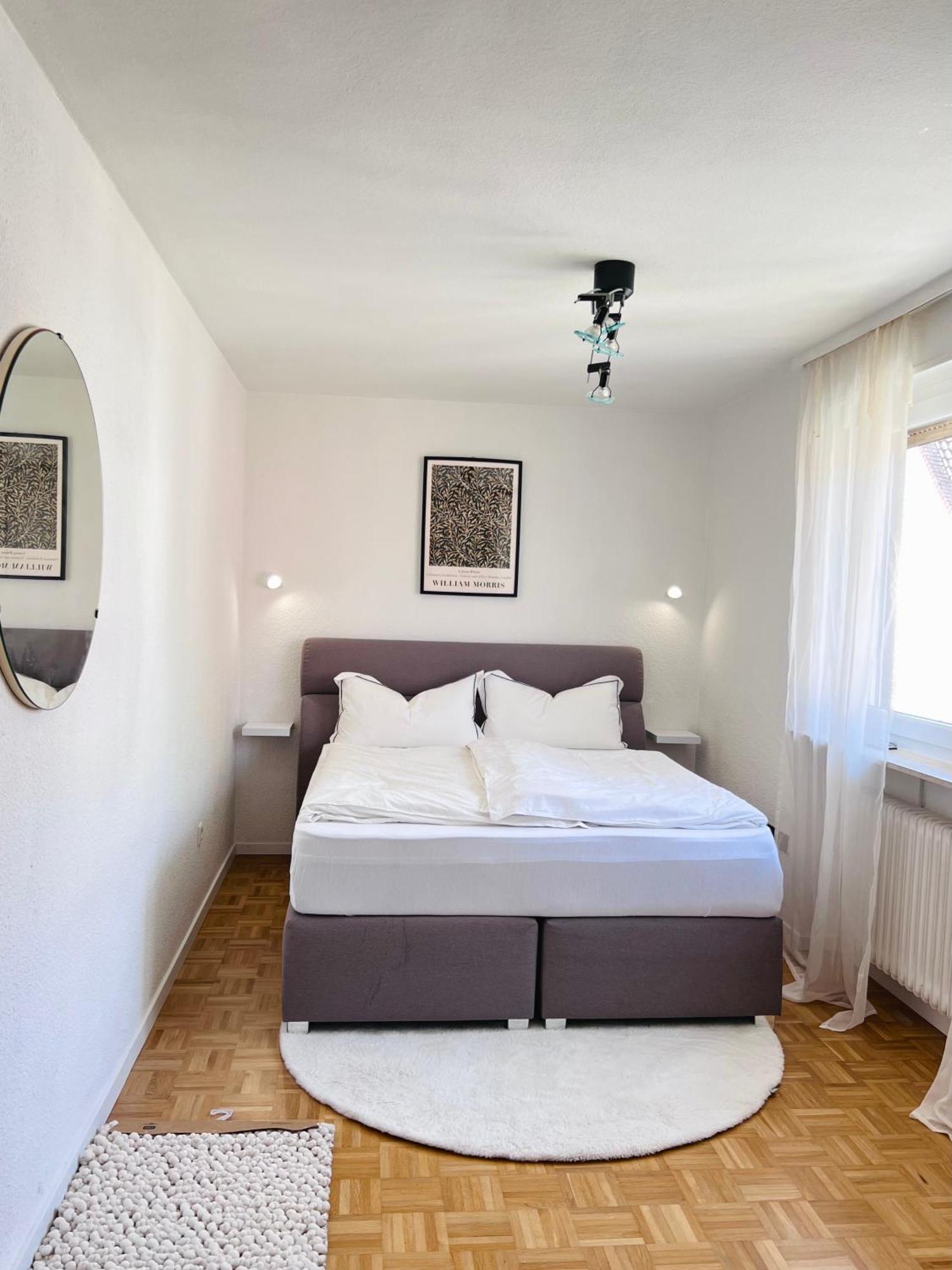 Privates Ferienhaus Mit Pool & Whirlpool Zentral In Бад-Дюркгайм Екстер'єр фото